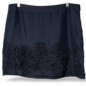 BANANA REPUBLIC 100% Silk Fully Lined Mini Skirt Floral Appliqués Side Zipper 14